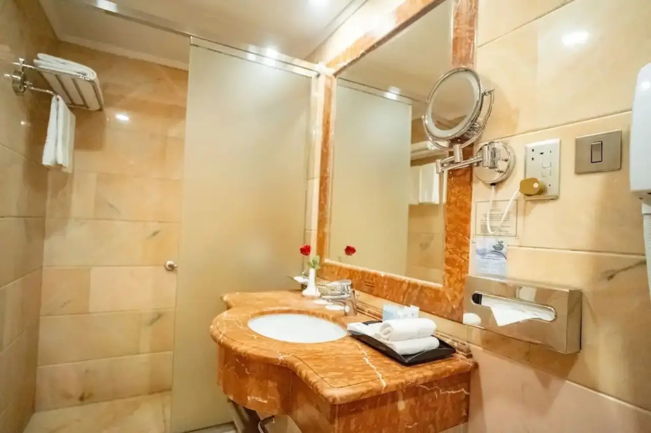 Emaar Royal Hotel Al Madina - Package Umrah